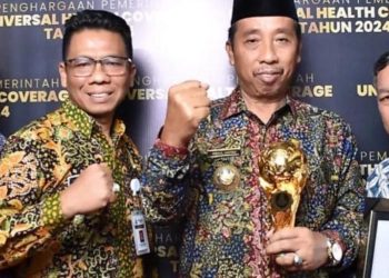Rembang Kembali Menerima Penghargaan UHC,Bukti Berikan Akses Pelayanan Kesehatan Merata