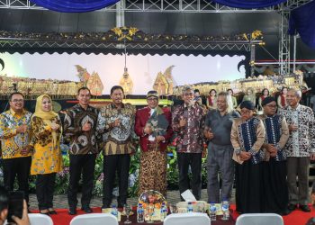 Hari Jadi Ke-79 Provinsi Jateng Digelar Wayang kulit , Pj Gubernur : Budaya Harus Dilestarikan
