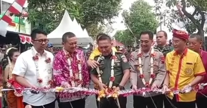 Kelenteng Hok Tik Bio Pati Gelar Bazar UMKM