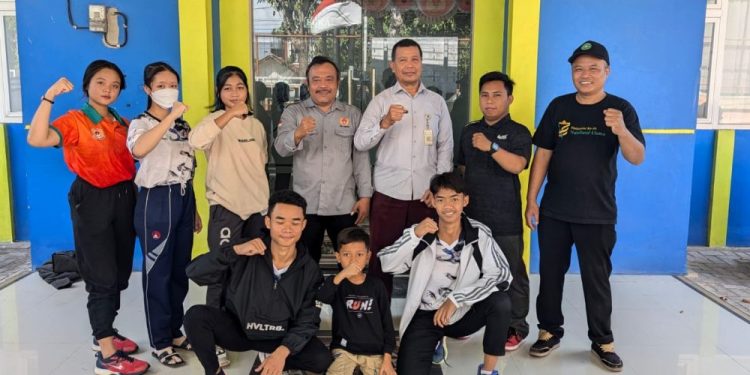 6 Atlit Wushu Rembang Ikuti Kejurnas Pelajar Lawang Sewu Garuda Emas Cup 2024