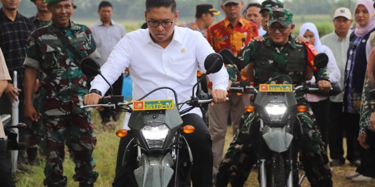 Datangi Pati, Wamentan Targetkan Penambahan Luas Tanam Pertanian