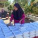 Jumat Berkah Masjid Klumosari Banjaragung Bangsri Jepara Bagikan Menu Pilihan