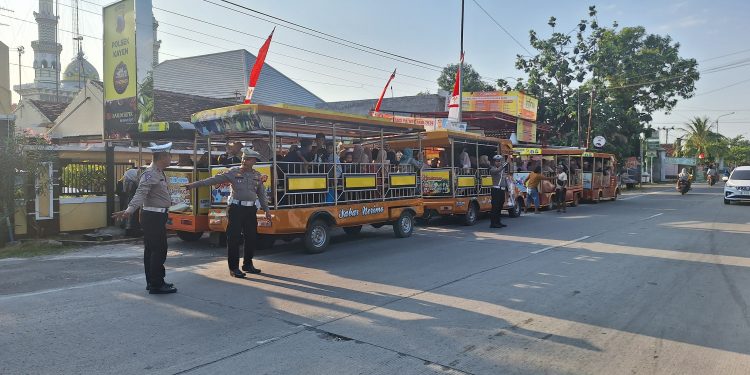 Giat Hunting System, Satlantas Polresta Pati Tertibkan Odong-odong yang Beroperasi di Jalan