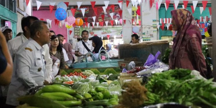 Luncurkan Kios Kendit,Kendalikan Inflansi Serta Menyuplai Kebutuhan Bahan Makan Pedagang