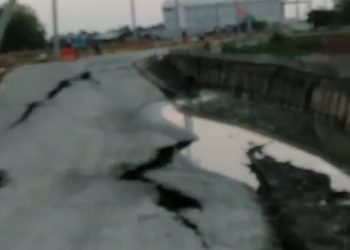 Jalan Selatan Pulau Seprapat Ambles dan Retak,Waspada Bagi Pengguna jalan