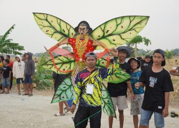 Ratusan Motif Layang-Layang Hiasi Langit Blora