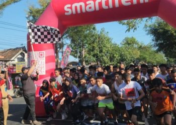 Ratusan Pelajar  Ikuti Lari 5 K Di Rembang