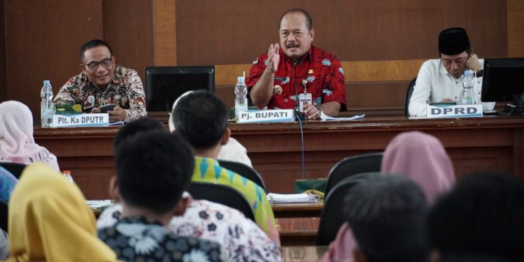 Pj Bupati Pati Tekankan Pentingnya Pelestarian Lahan Pertanian dan Wilayah Karst