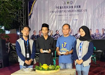 Perpisahan Mahasiswa KKN UMK di Desa Degan , Kades: Terima Kasih Atas Bakti Adik-adik Mahasiswa