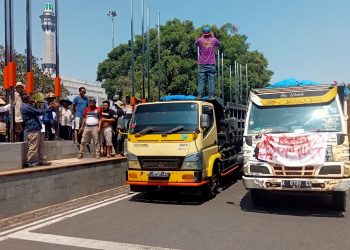 GMPP Gelar Aksi Damai di Kantor Bupati Pati, Tuntut Penataan Lahan Di Setujui