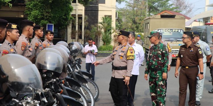 Kapolresta Pati Pimpin Apel Gelar Pasukan Operasi Zebra Candi 2024